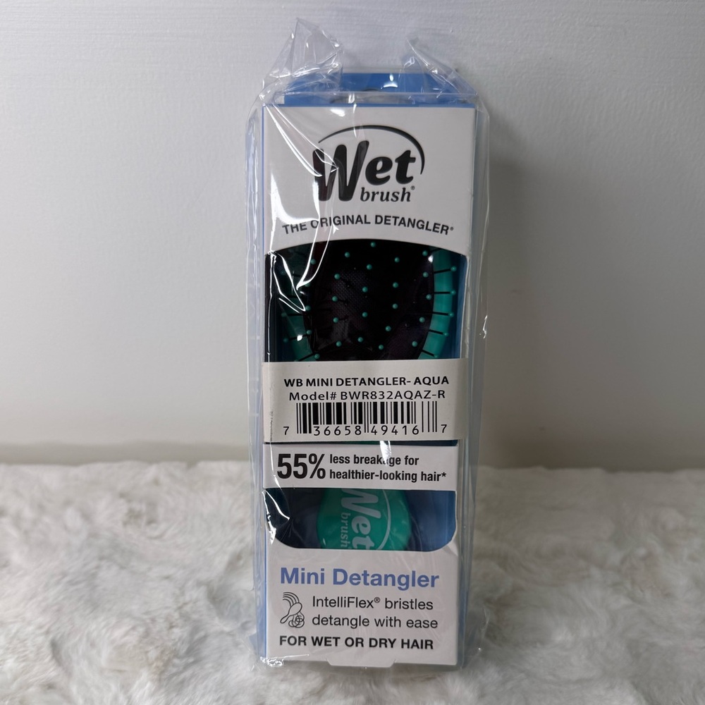 Wet Brush Mini Detangler in Aqua - for wet or dry hair